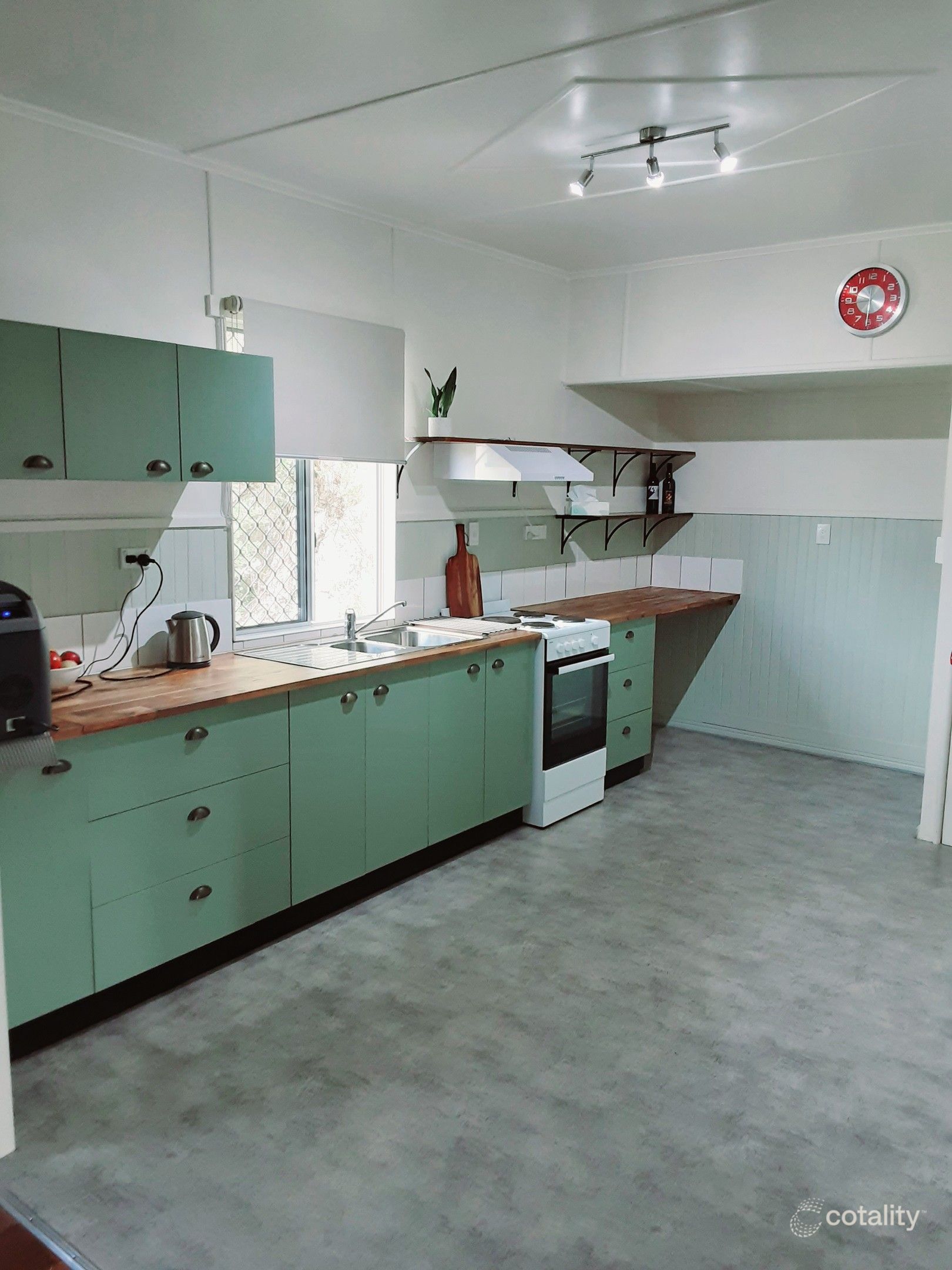 24 Pearson St, Granville, QLD 4650