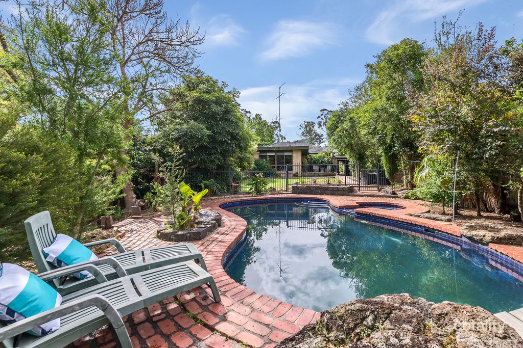 10 Rand St, Greensborough, VIC 3088