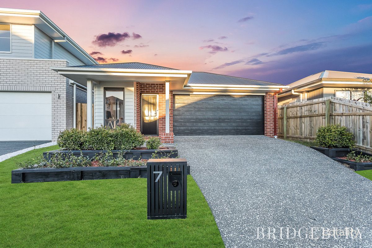7 Smith Cres, Mango Hill, QLD 4509