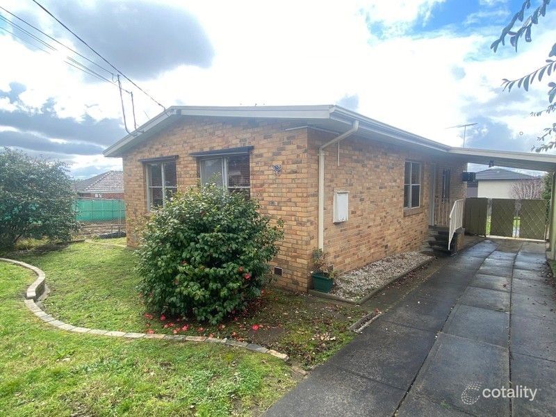 28 Erskine Ave, Reservoir, VIC 3073