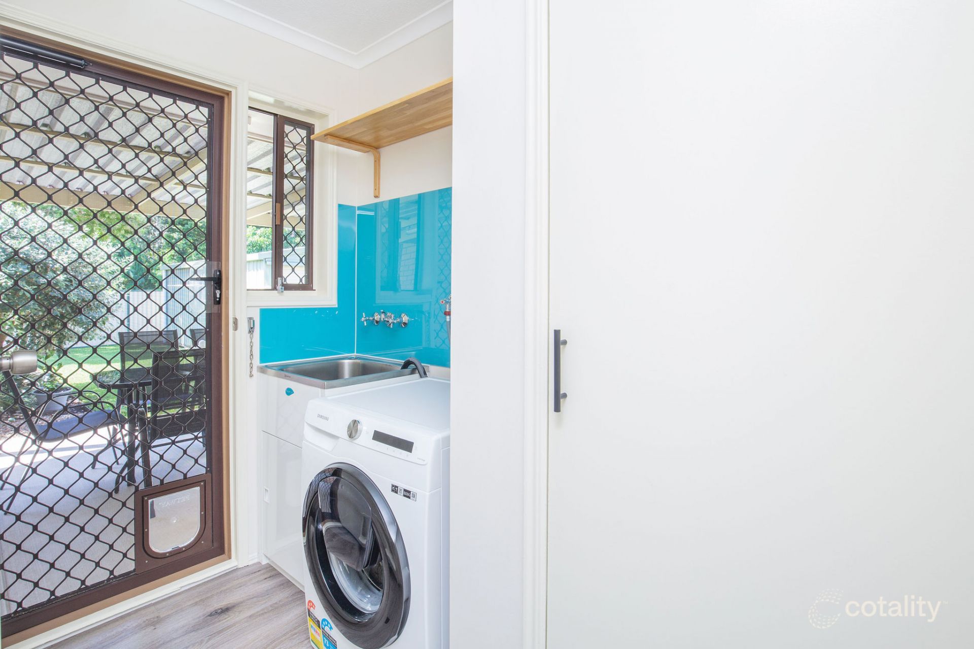 17 Guthrie Pde, Carrara, QLD 4211