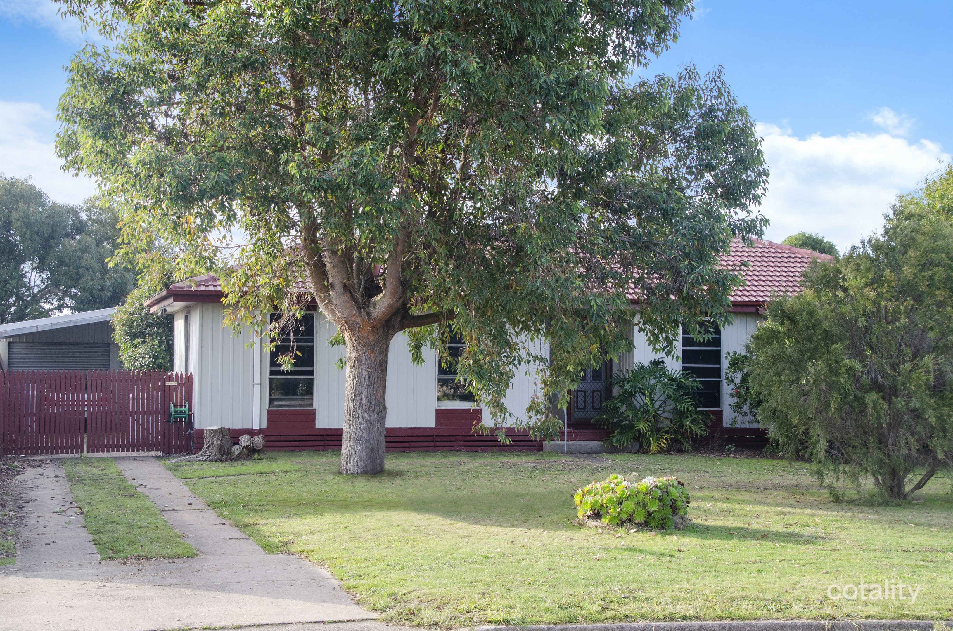 52 Markham St, Heywood, VIC 3304