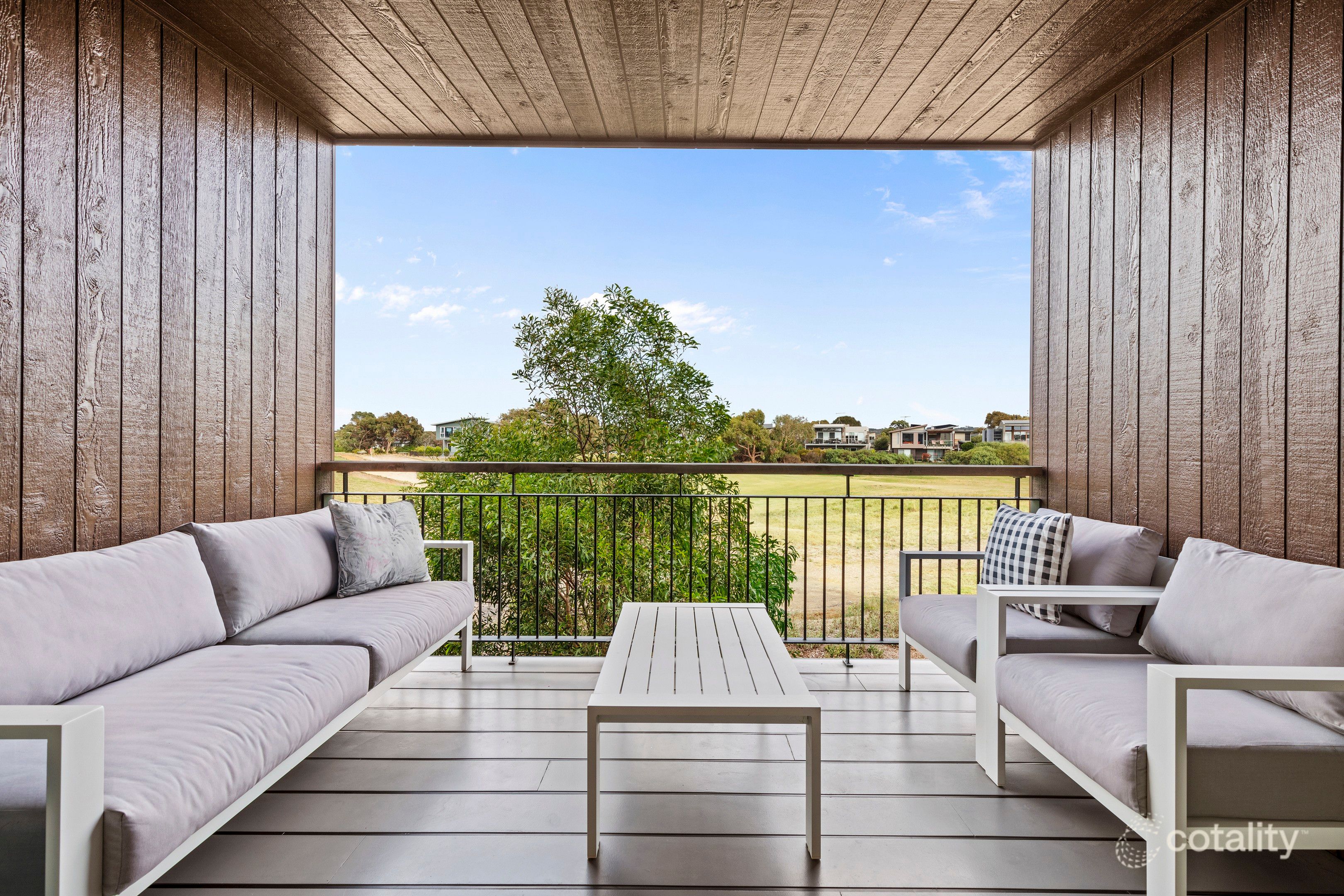 19/12 Lahinch Mews, Torquay, VIC 3228