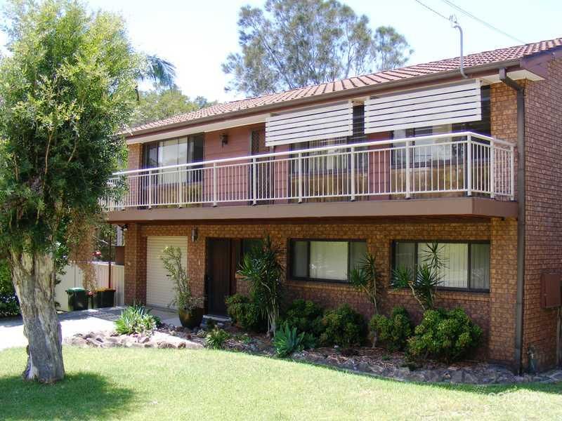 2 Emerald Dr, Diamond Beach, NSW 2430