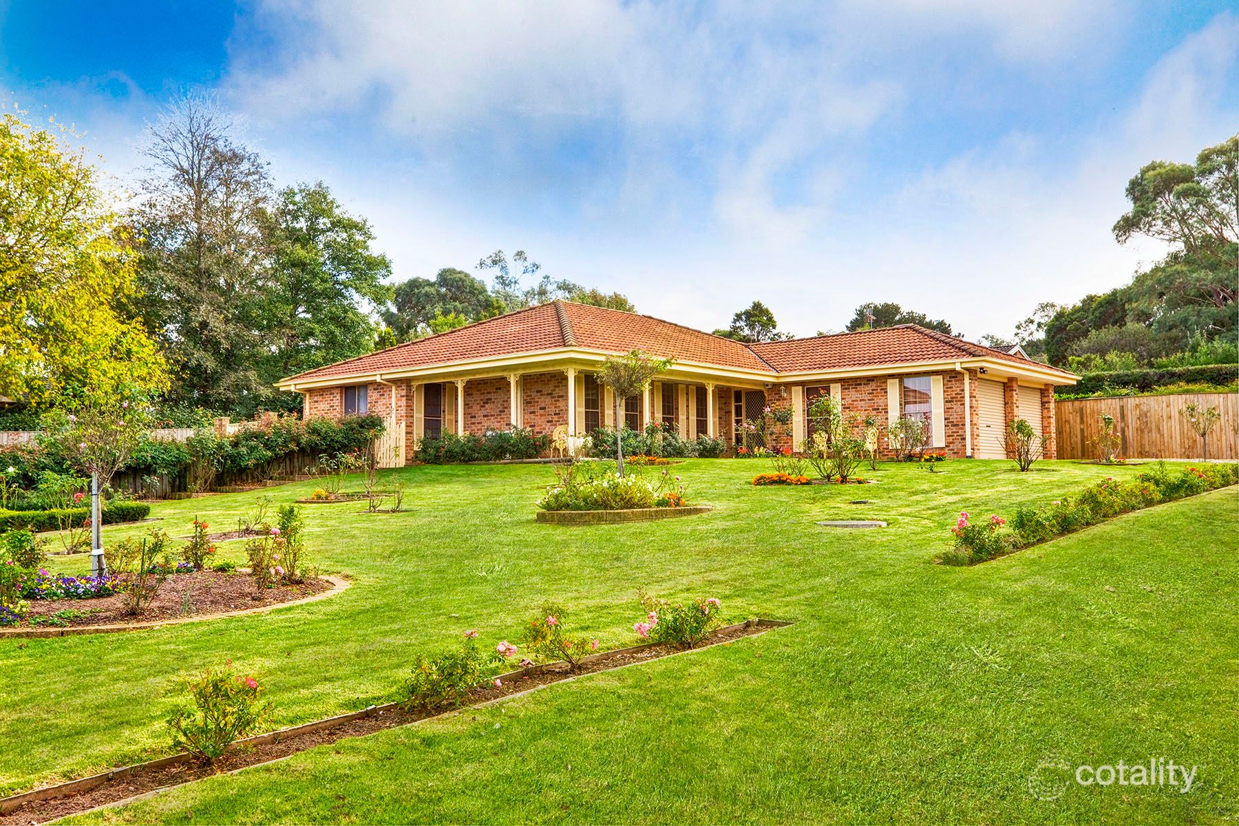 16 Rosemary Cres, Bowral, NSW 2576