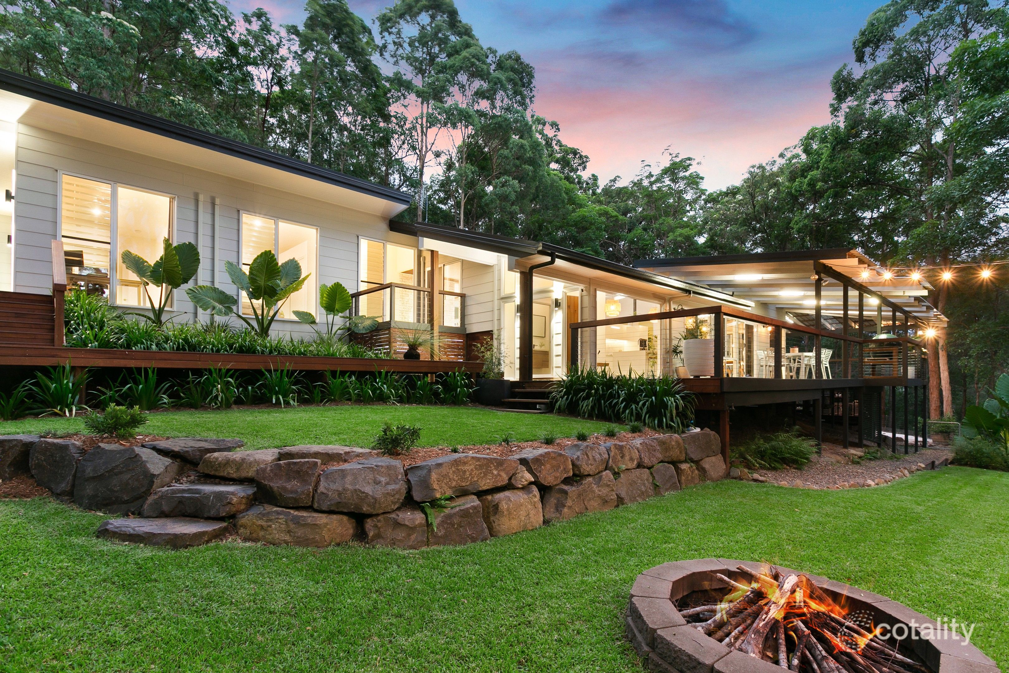6 Dorset Pl, Elanora, QLD 4221