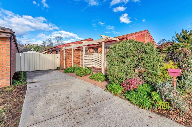 6 Brockway Cct, Banks, ACT 2906