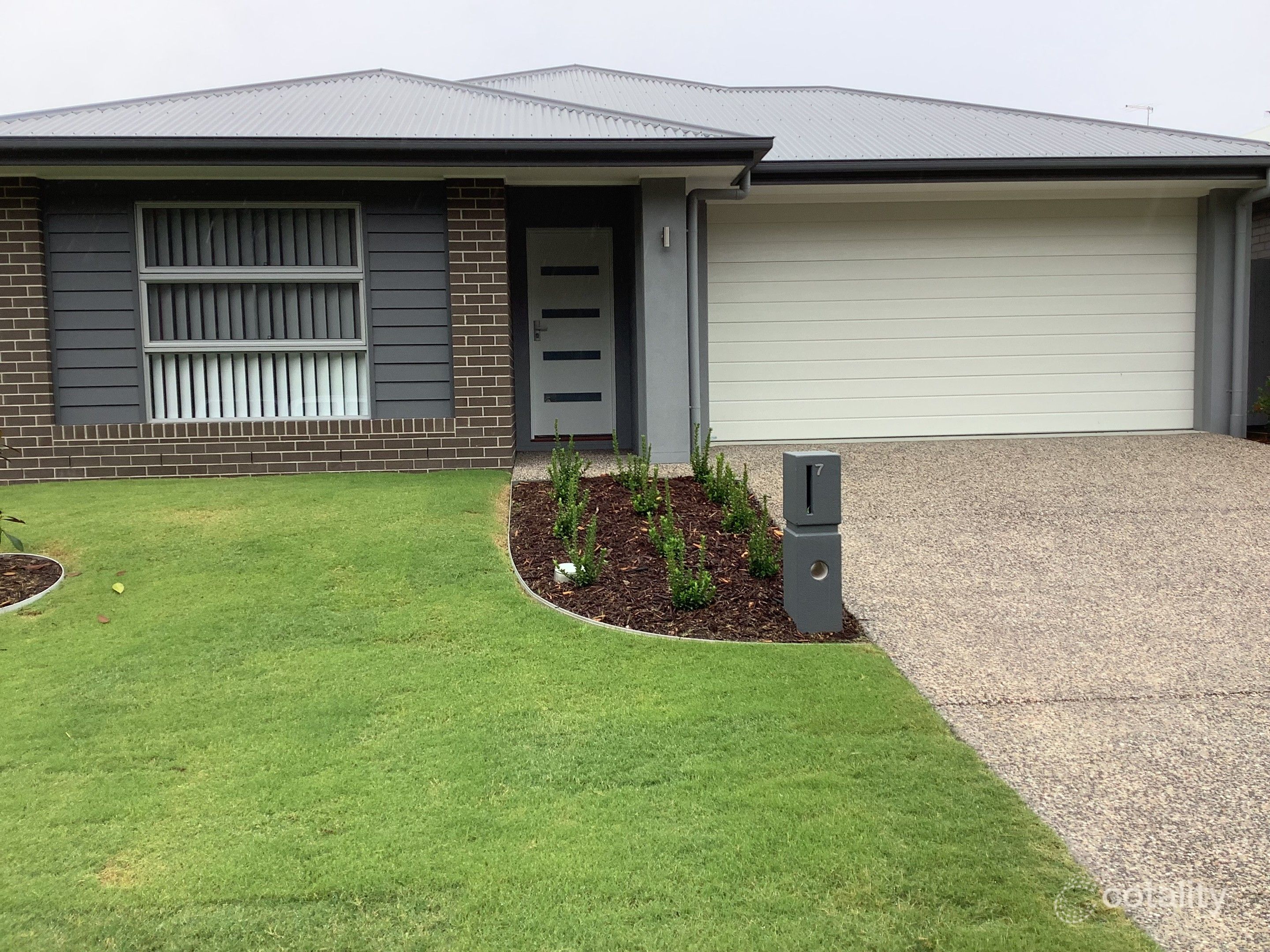 7 Obsidian St, Collingwood Park, QLD 4301