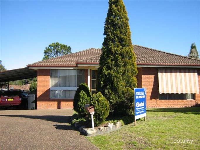 4 Benalla Cl, Maryland, NSW 2287