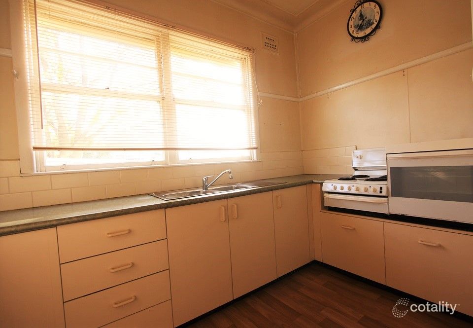 2 Lerida Ave, Camden, NSW 2570