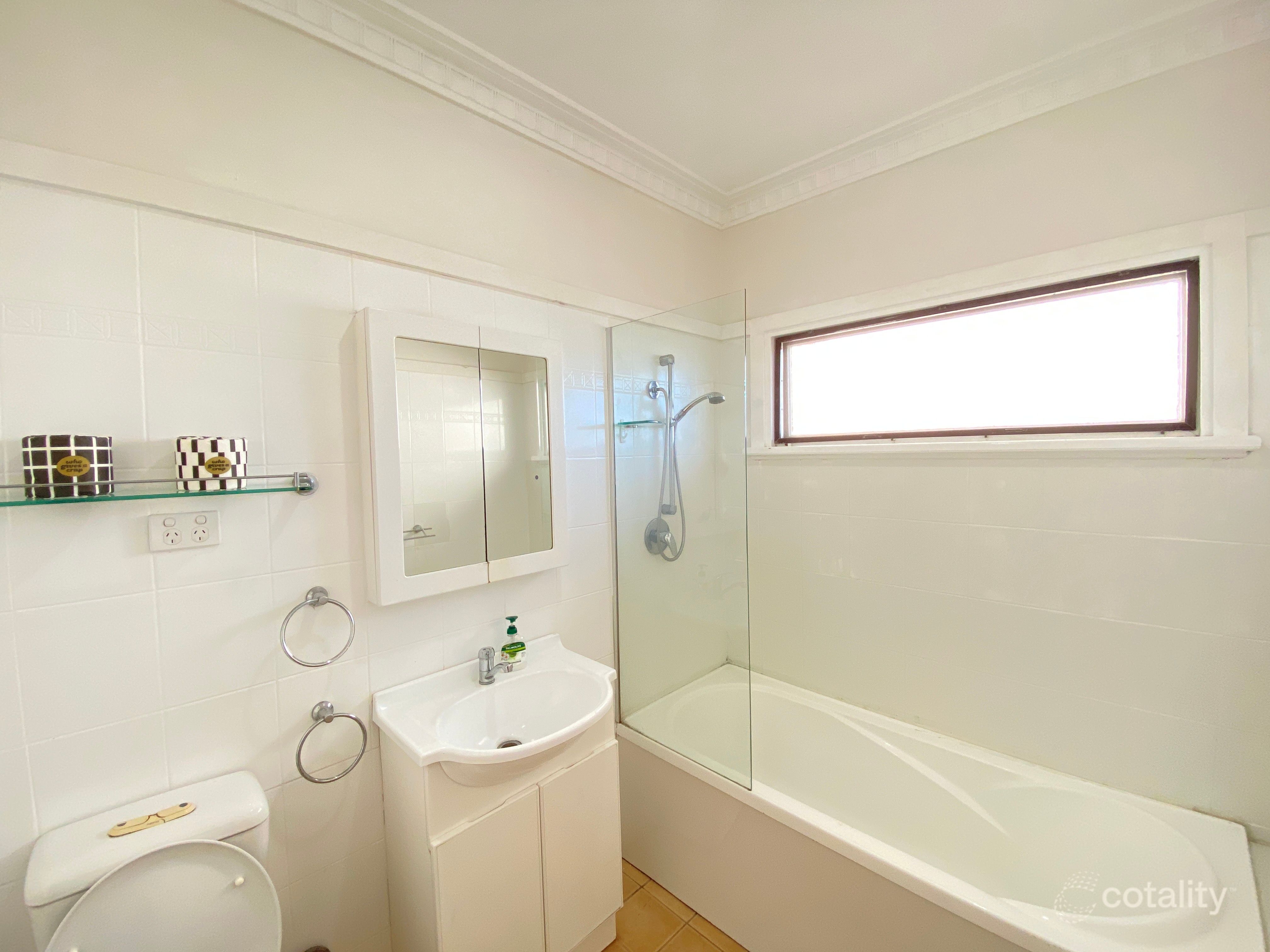 38 Holt Rd, Taren Point, NSW 2229