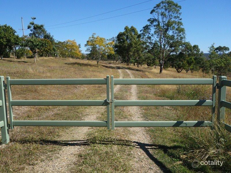 11 Allen Rd, Bunya, QLD 4055