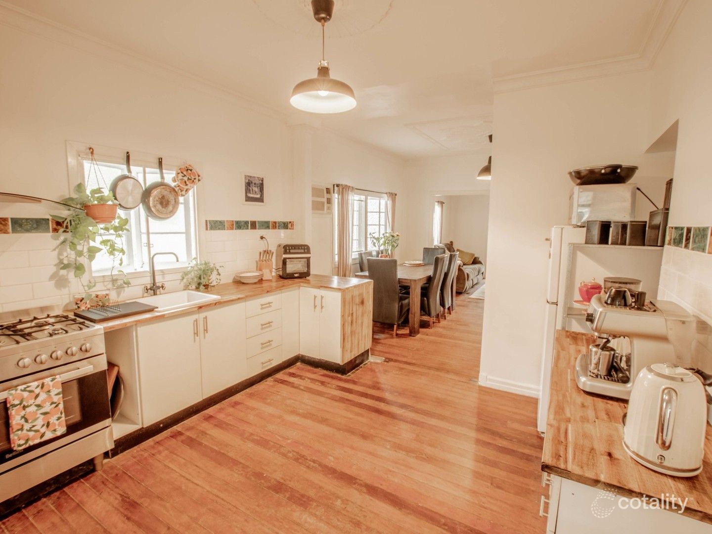 85 Woodlands Cct, Russell Island, QLD 4184