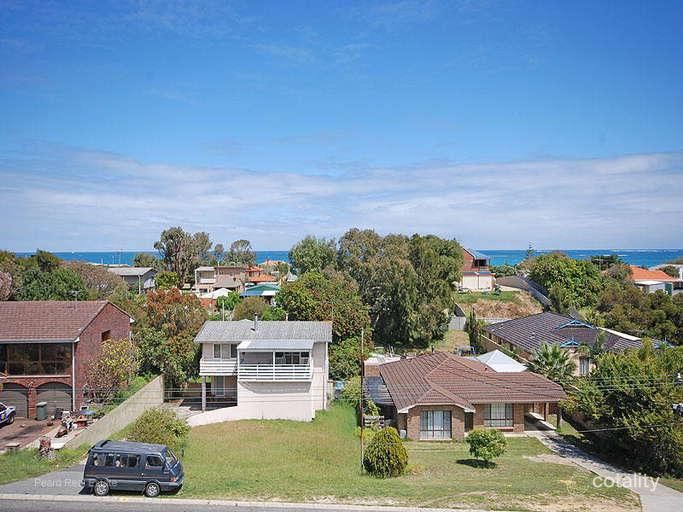 1 Gordon Ave, Quinns Rocks, WA 6030