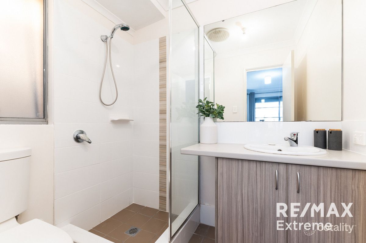 66 Glasshouse Dr, Banksia Grove, WA 6031
