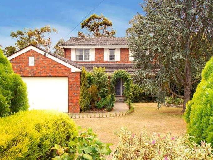 13 Greenways Rd, Glen Waverley, VIC 3150