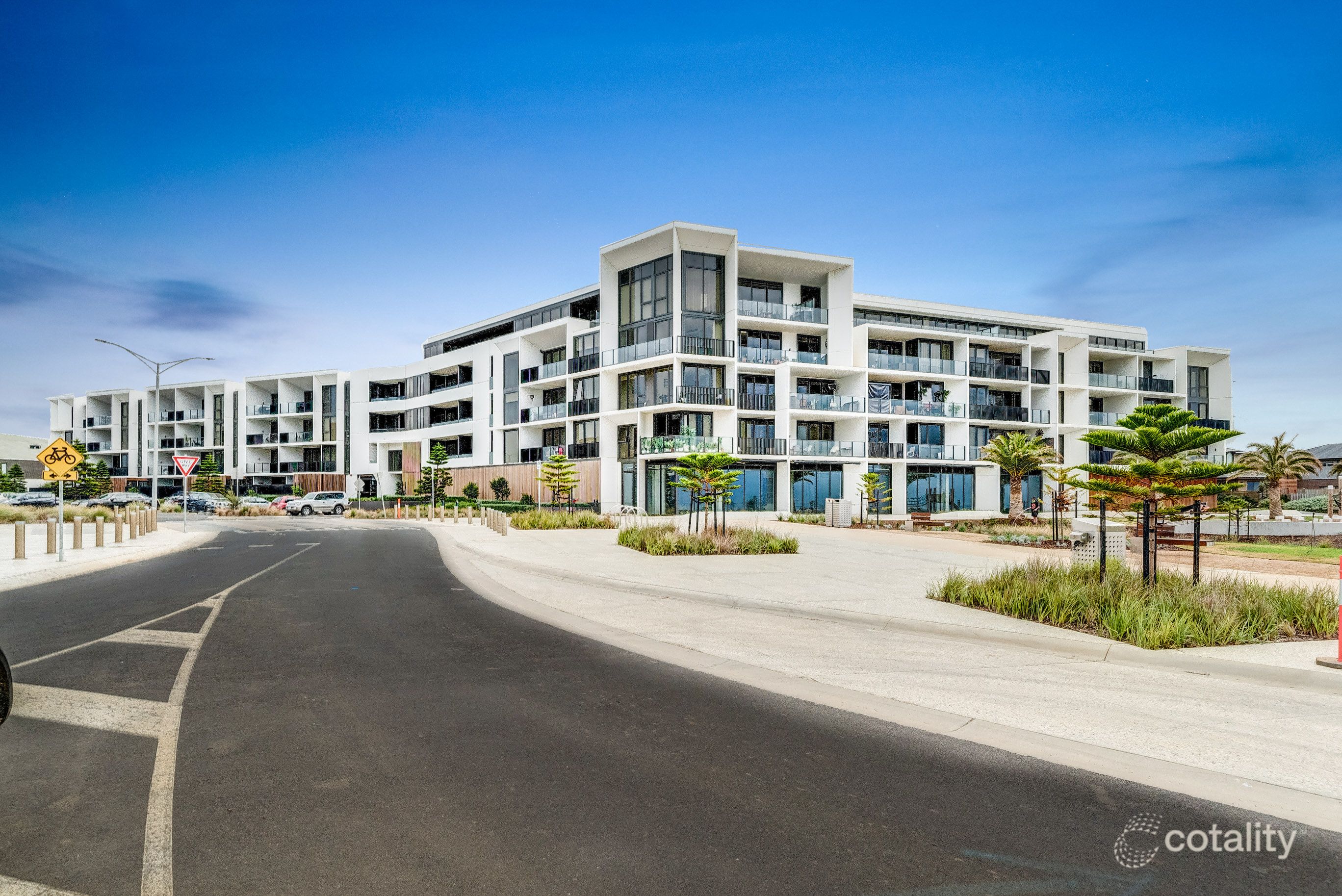 408/33 Quay Bvd, Werribee South, VIC 3030