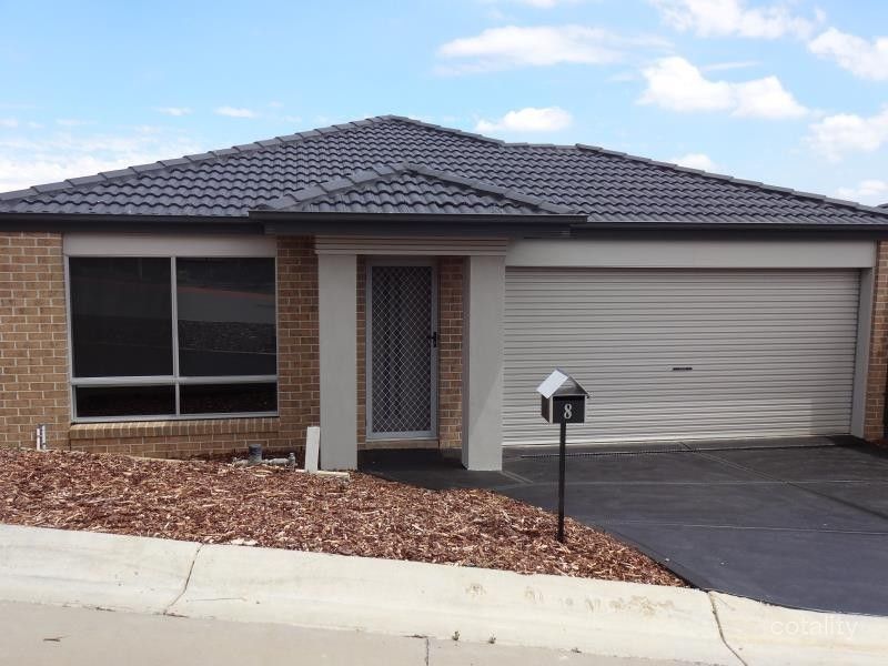 8/11 Hawk Ave, Pakenham, VIC 3810