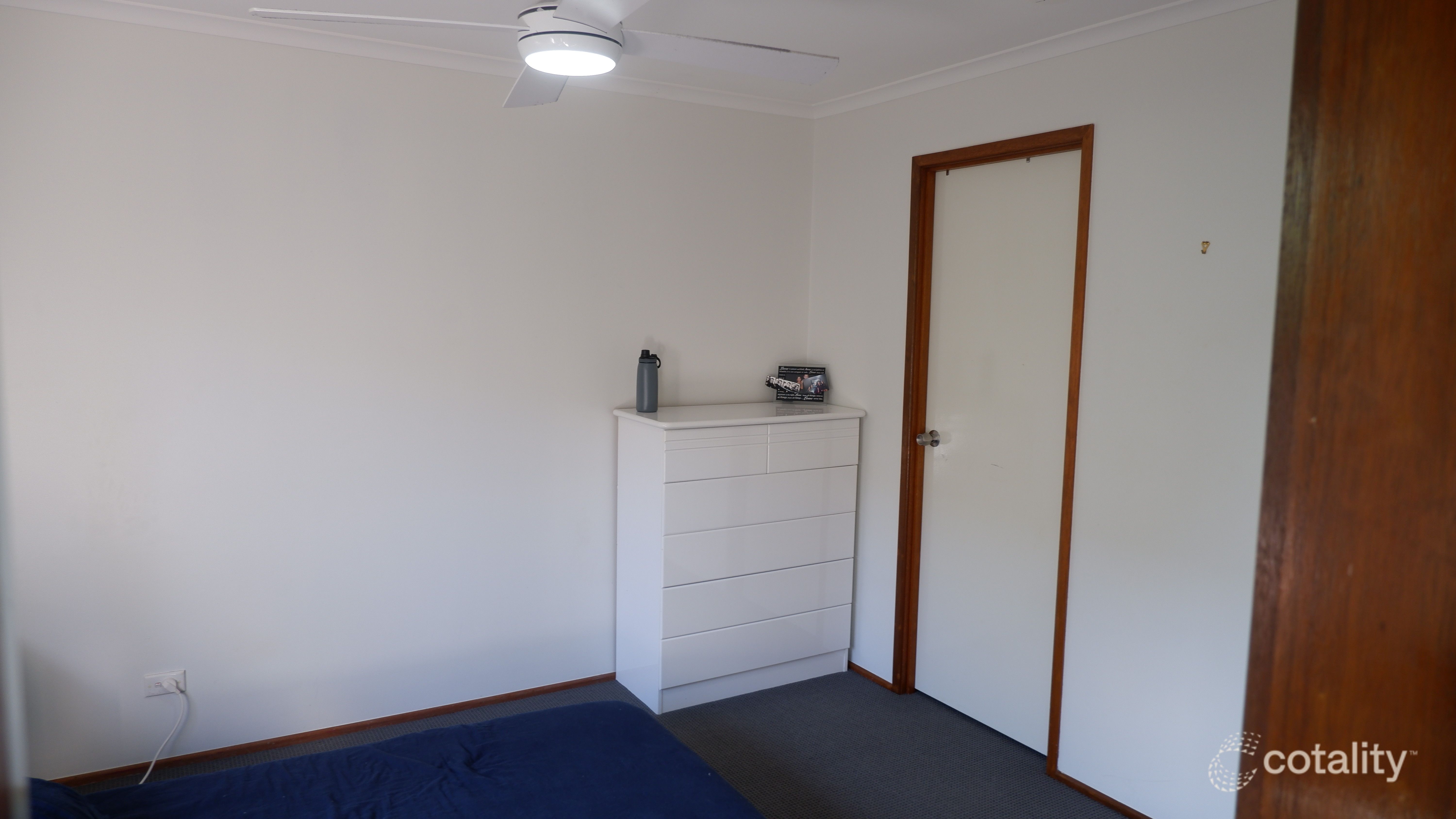 1/7 Ruth Anne Cl, Labrador, QLD 4215