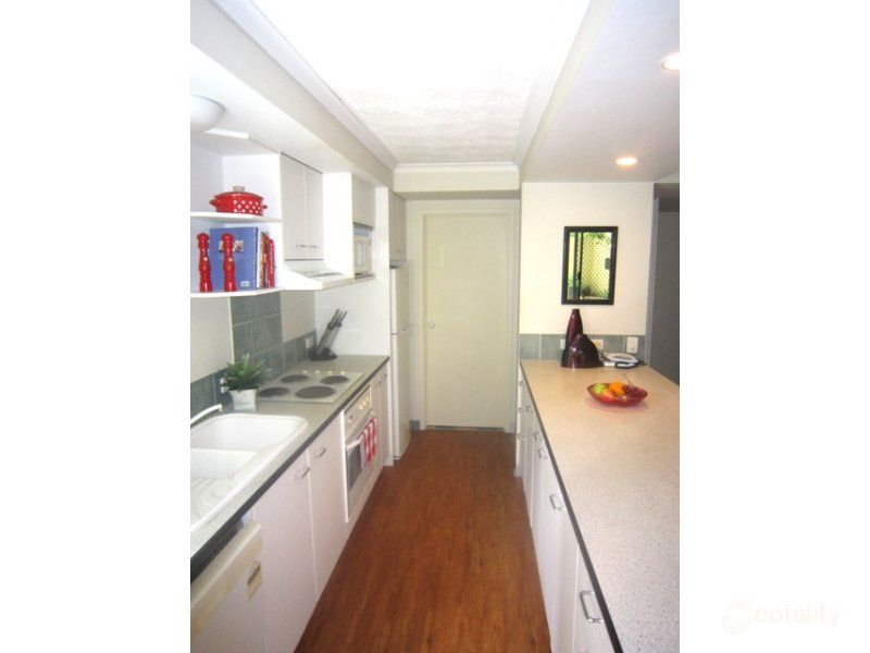 2/33 Australia Ave, Broadbeach, QLD 4218