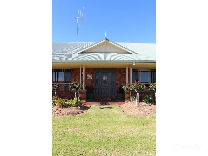 50 Noble Rd, Parkes, NSW 2870