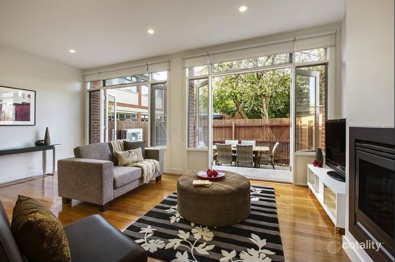 2/17 Tanti Ave, Mornington, VIC 3931