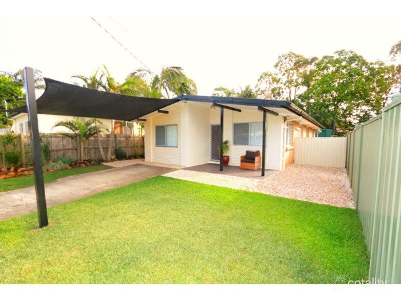 52 Turana St, Coombabah, QLD 4216