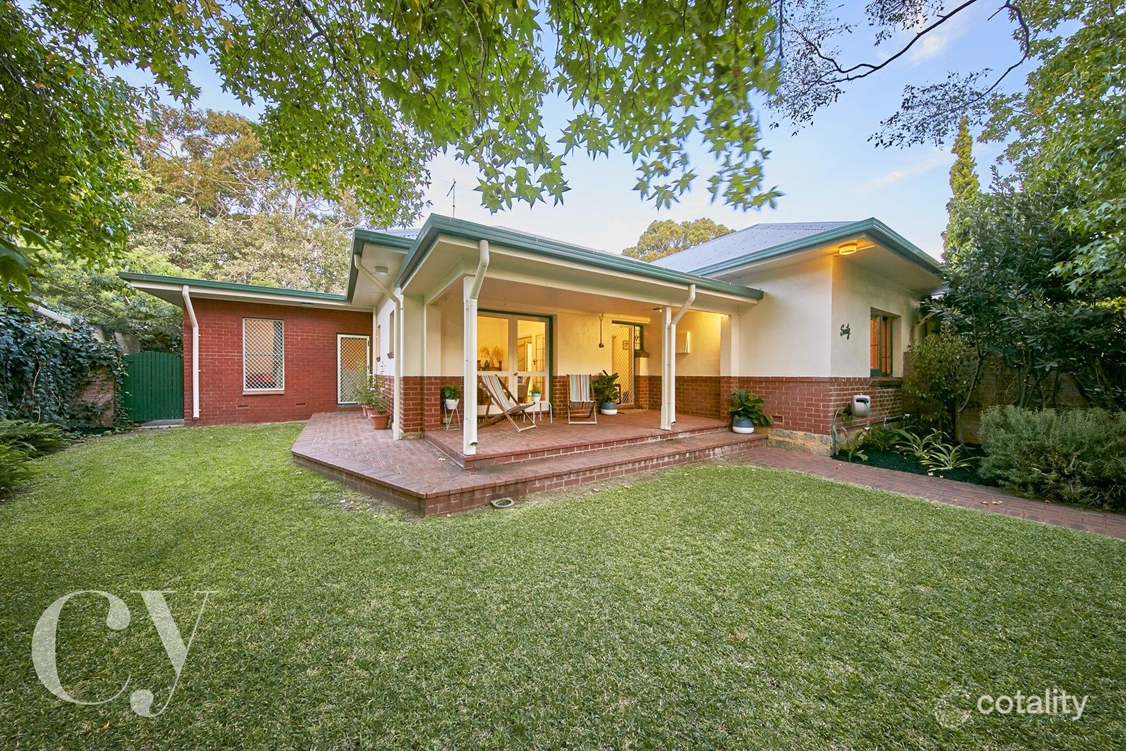 60 Irwin St, East Fremantle, WA 6158