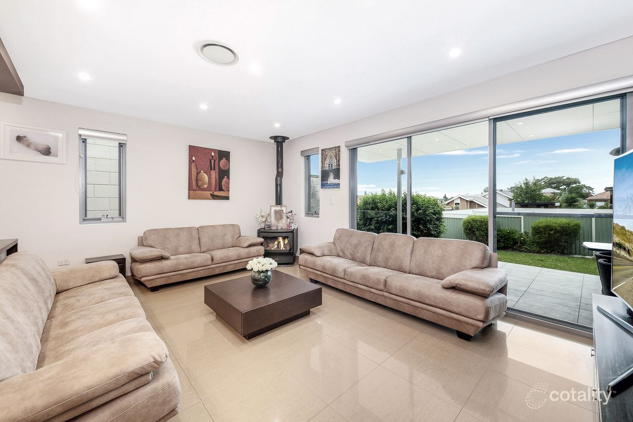 122 Old Kent Rd, Mount Lewis, NSW 2190