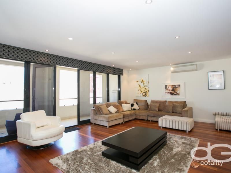 18/48 Henry St, Fremantle, WA 6160