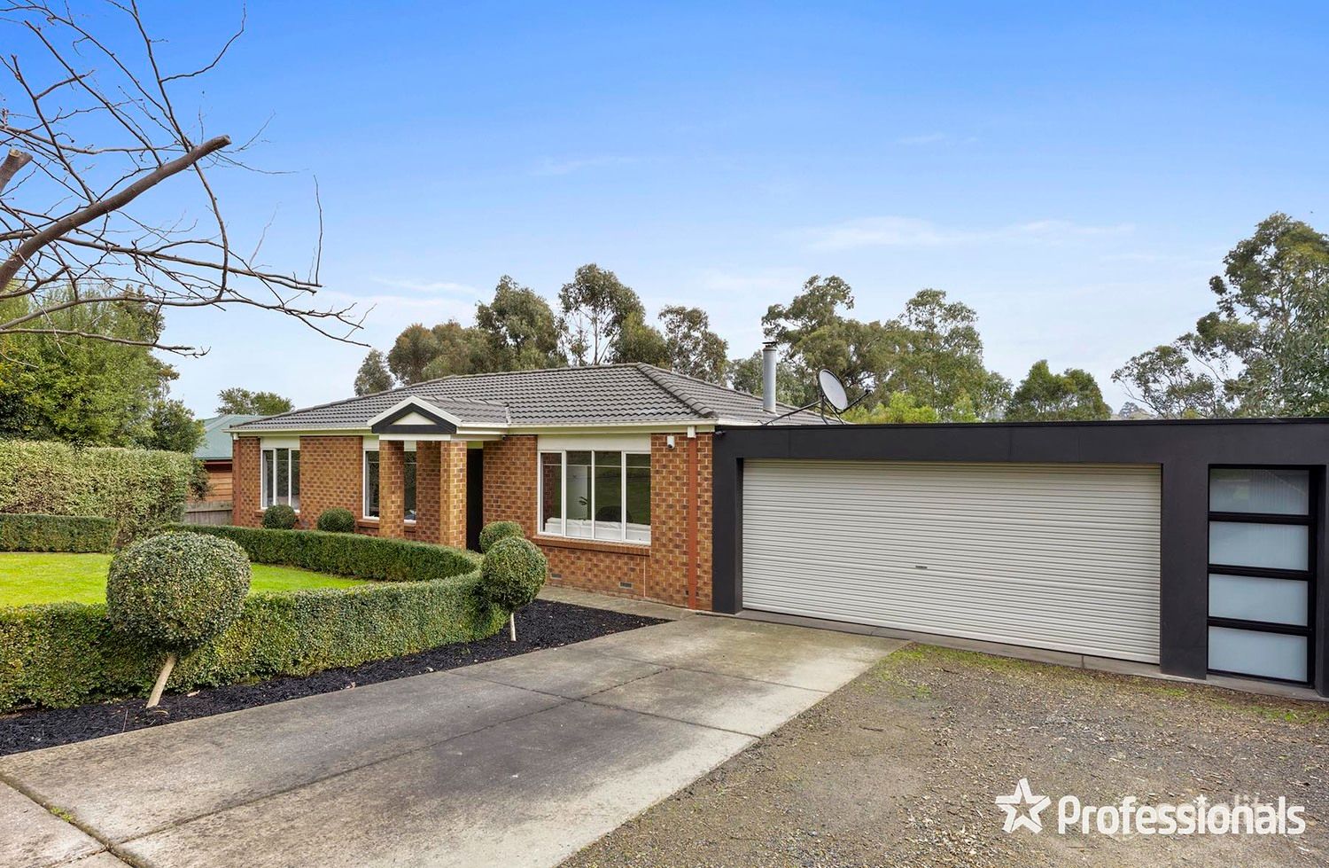 2 Nicholson Lane, Lilydale, VIC 3140