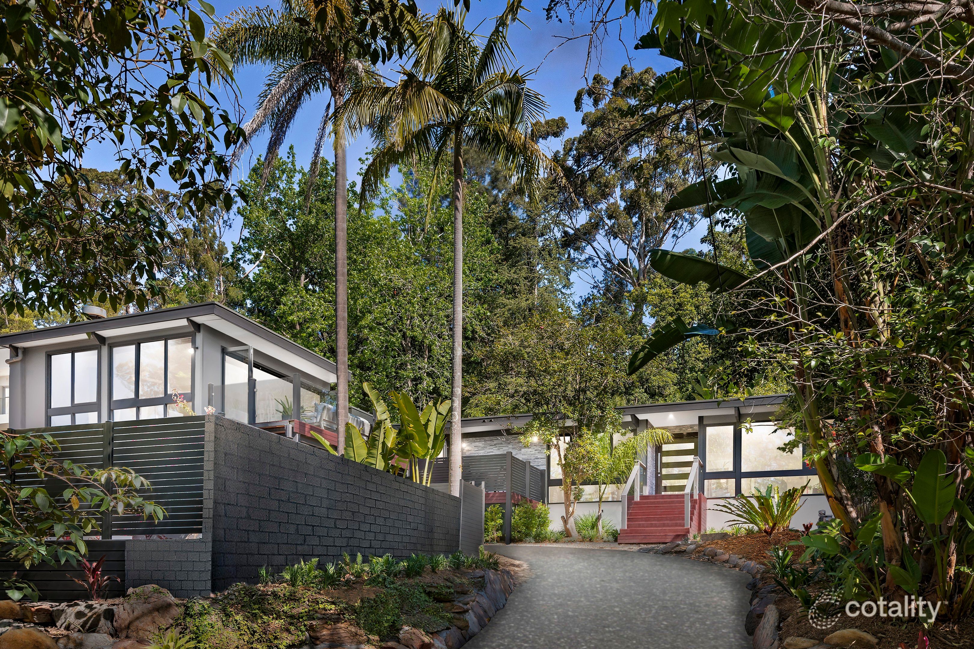 10 Melaleuca Dr, St Ives, NSW 2075