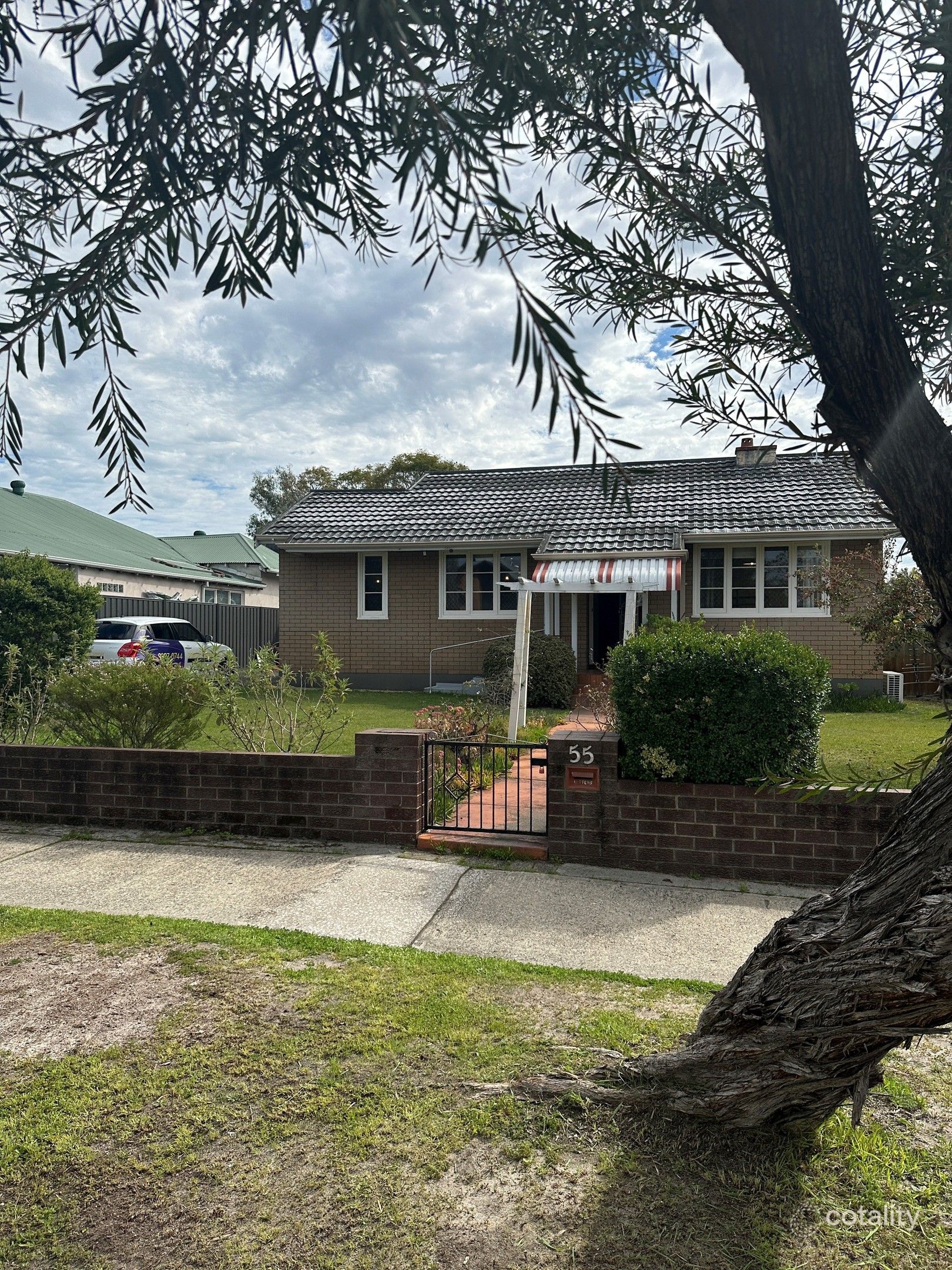 55 Coolgardie St, St James, WA 6102