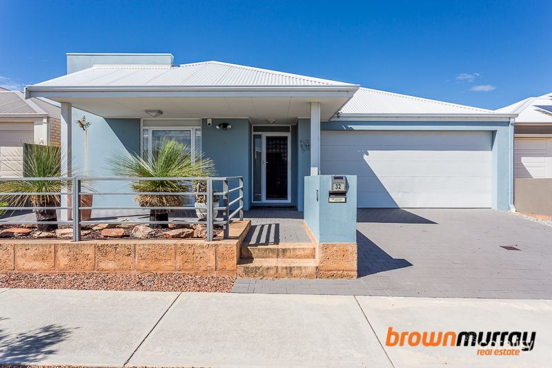 32 Barrington Ave, Champion Lakes, WA 6111