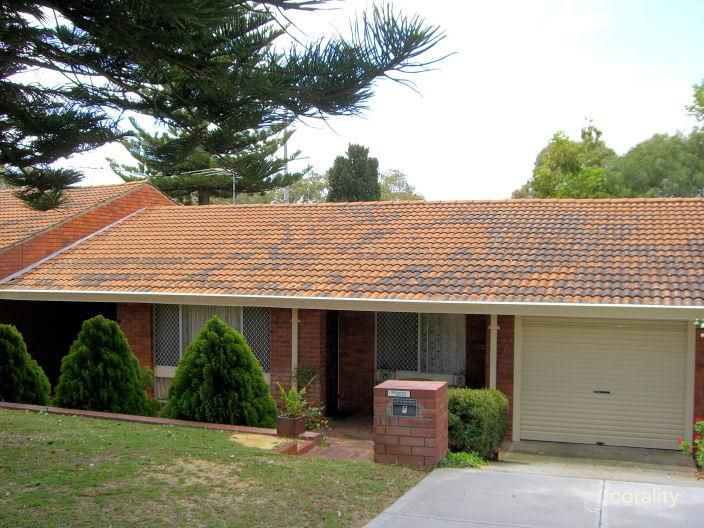 6 Dover Rd, Scarborough, WA 6019