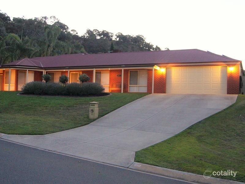77 Barton St, West Wodonga, VIC 3690