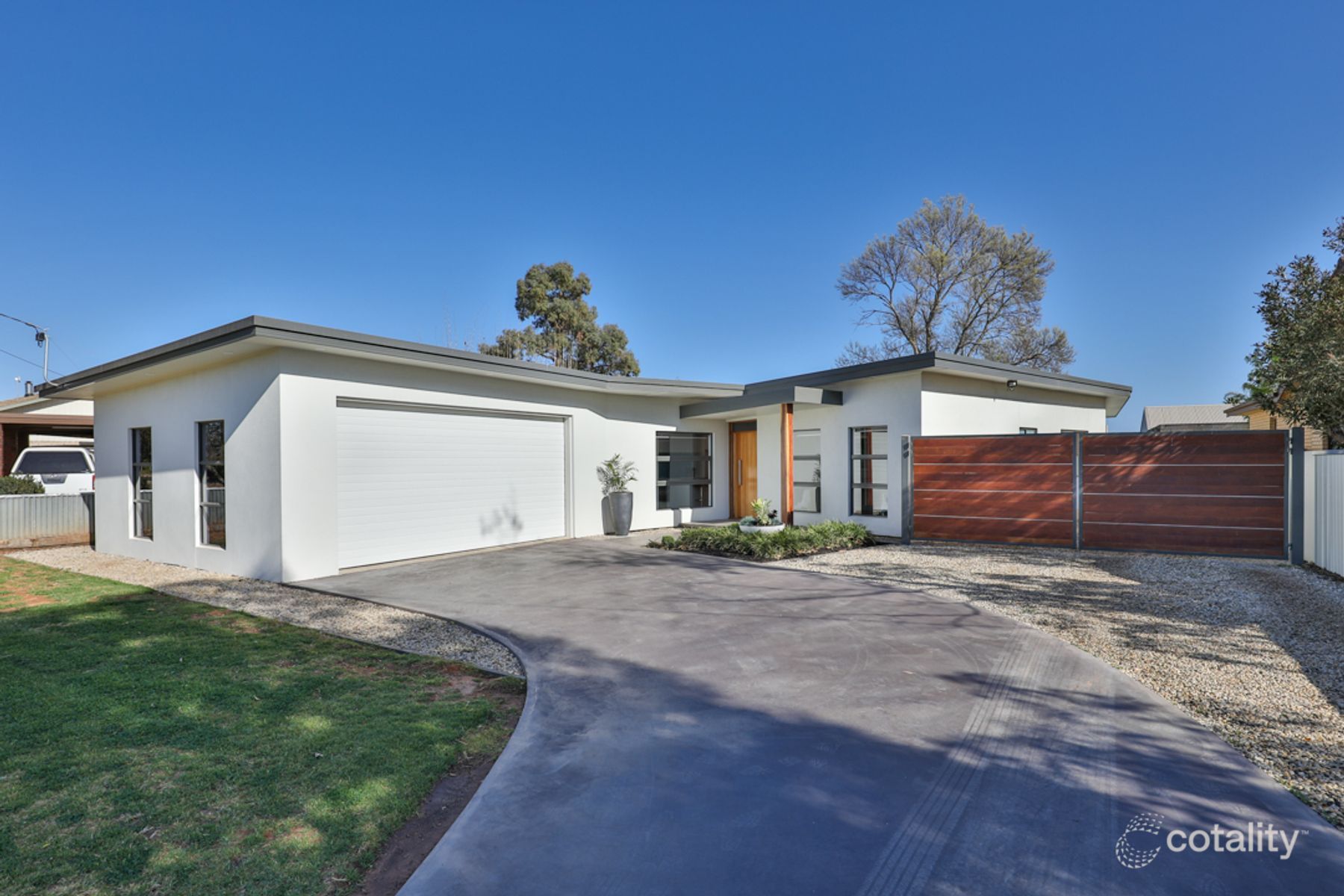 575 Karadoc Ave, Irymple, VIC 3498