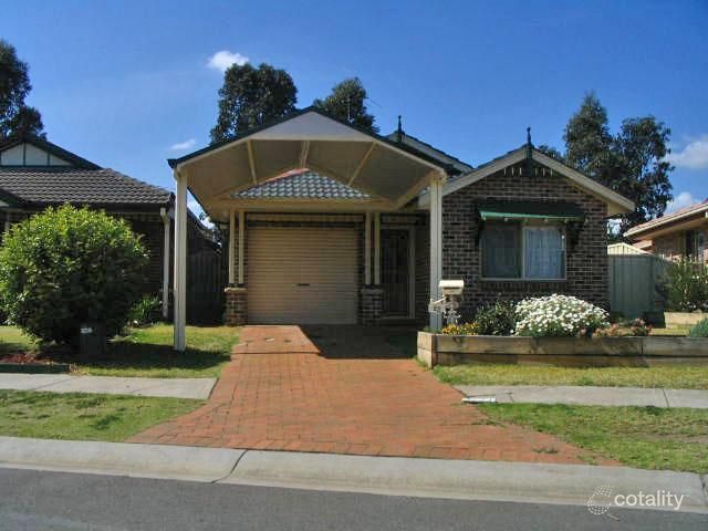 22 Beltana Ct, Wattle Grove, NSW 2173