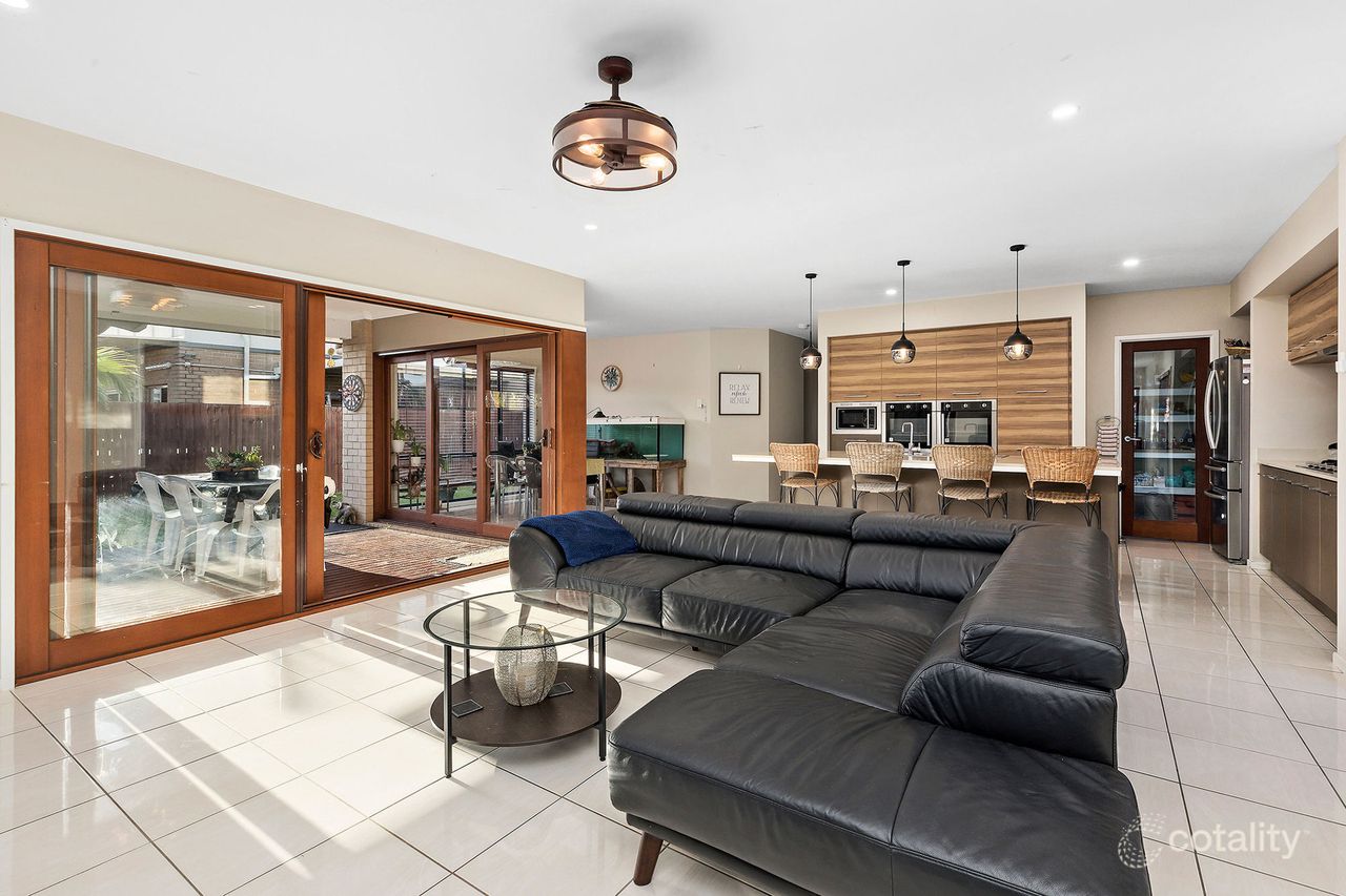 19 Pademelon Cct, North Lakes, QLD 4509