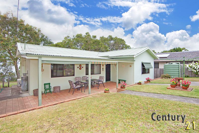 22 Tuggerawong Rd, Wyongah, NSW 2259