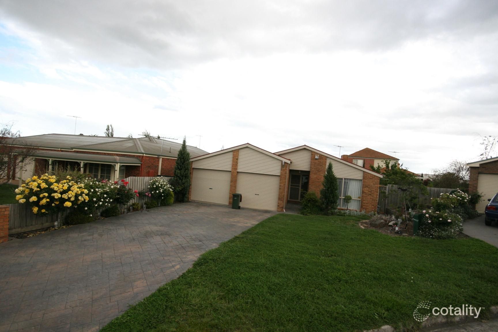 5 Whitten Ct, Highton, VIC 3216