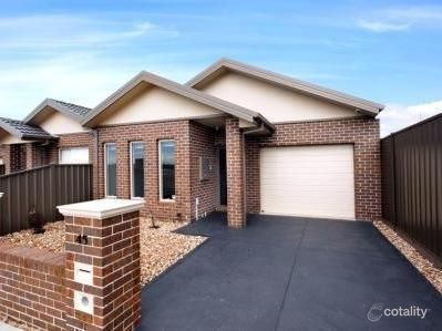 41 Tasman Ave, Strathmore Heights, VIC 3041
