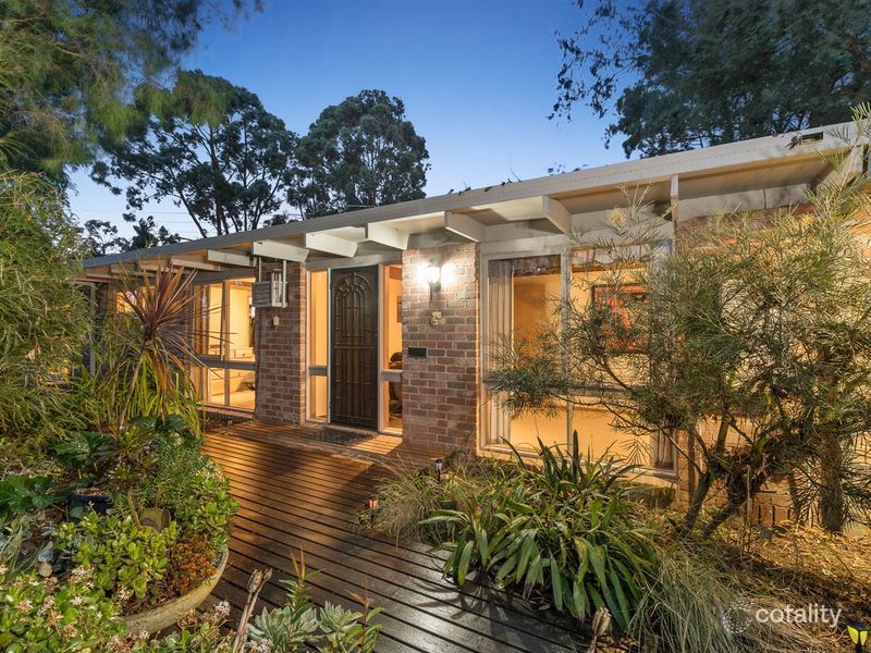 8 Taverner Sq, Frankston, VIC 3199
