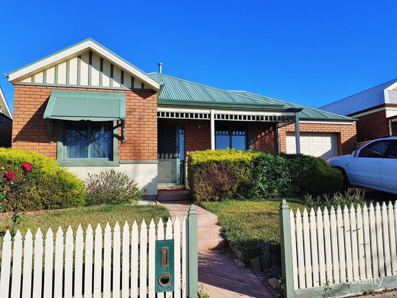 86 Hamilton Hume Pde, Craigieburn, VIC 3064