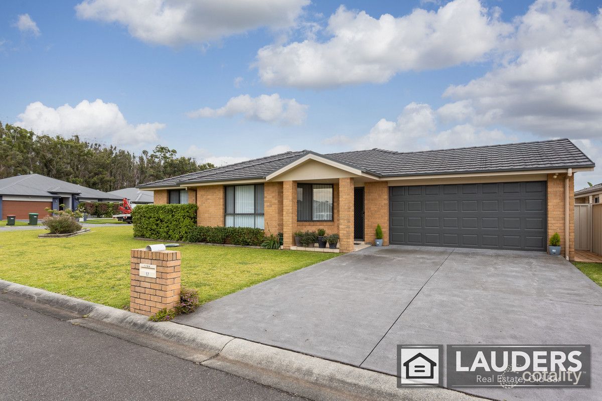 17 Flagtail Ave, Old Bar, NSW 2430
