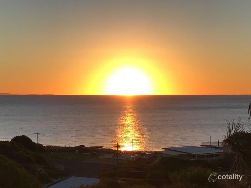 12 Peppermint Grove Tce, Peppermint Grove Beach, WA 6271