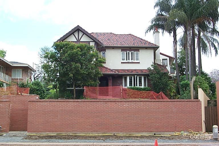 18/9 Land St, Toowong, QLD 4066