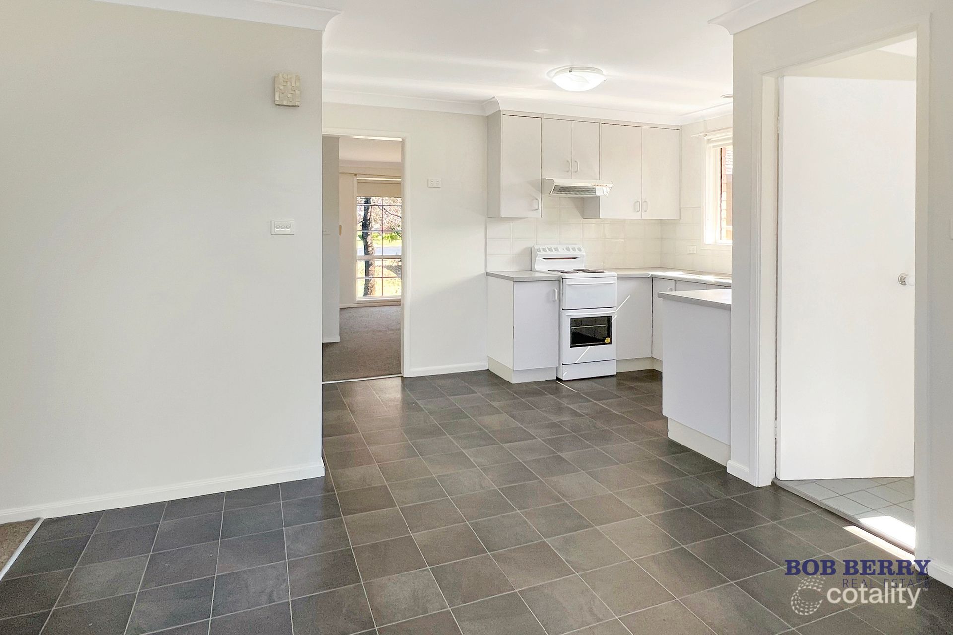 12 Crick St, Dubbo, NSW 2830