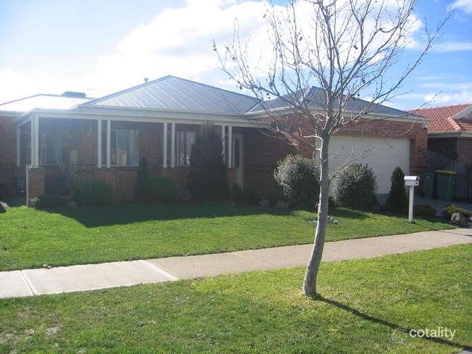 18 Edinburgh Dr, Beaconsfield, VIC 3807