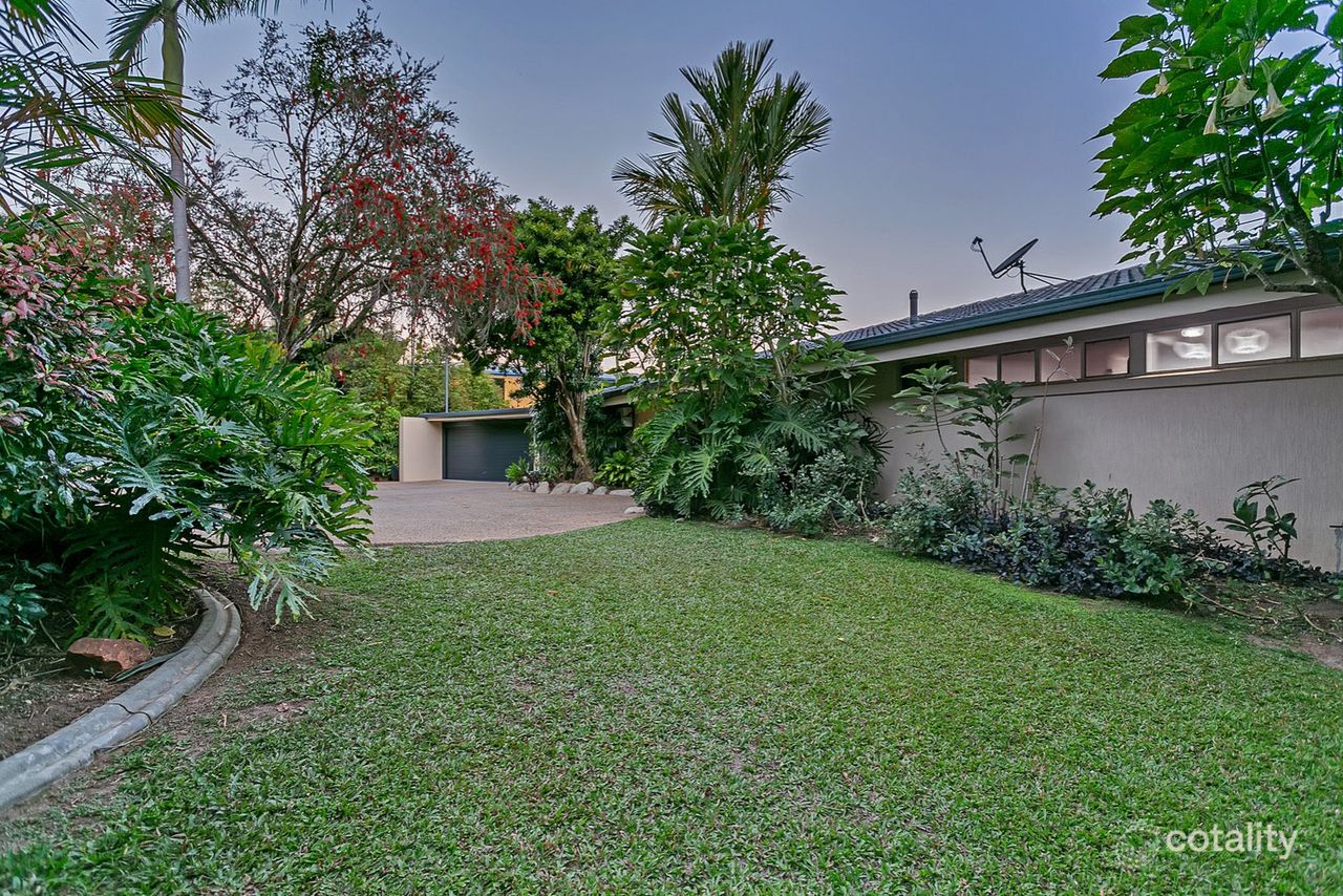 95 Nolan St, Whitfield, QLD 4870